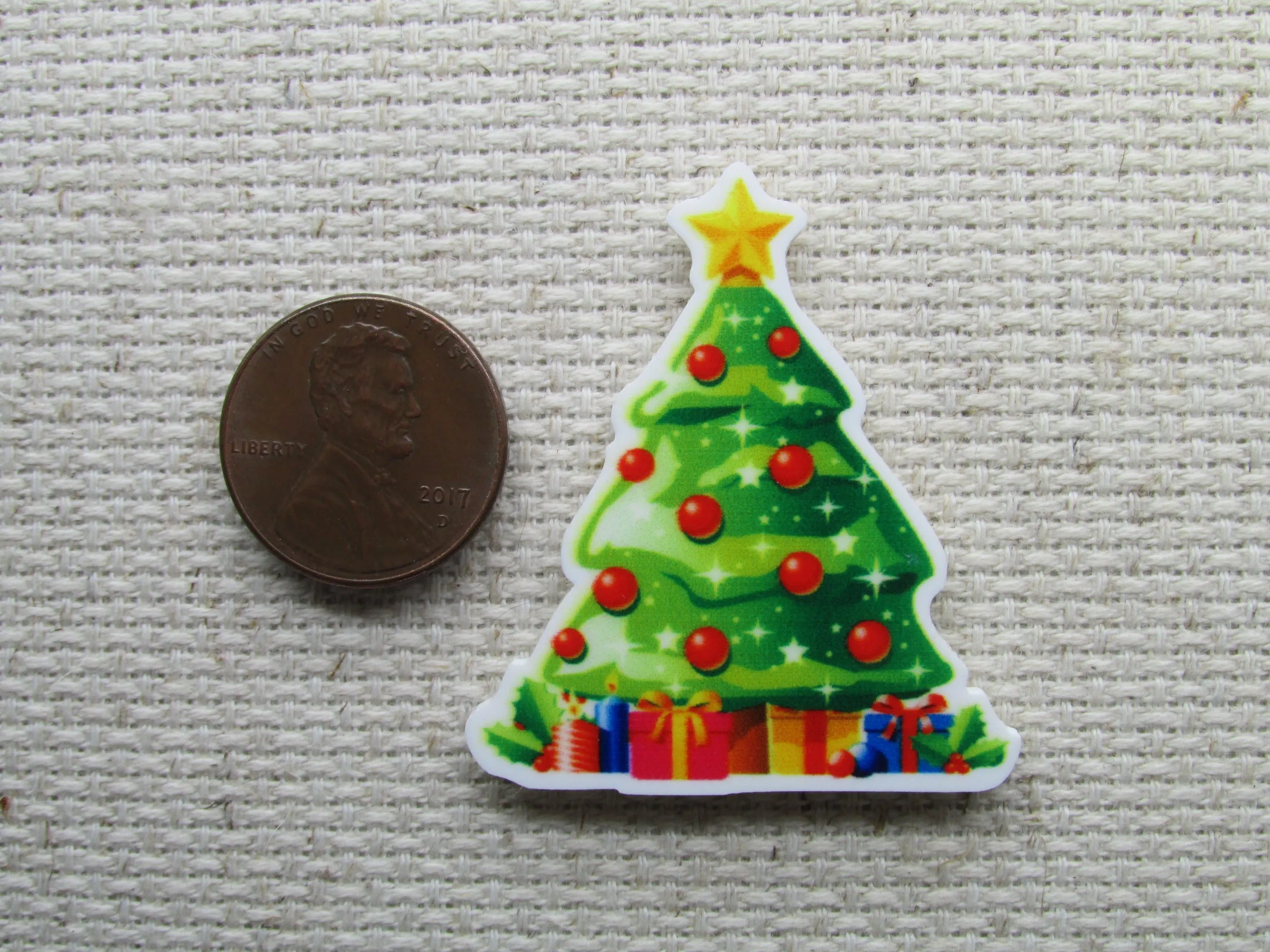 Beautiful Christmas Tree Decorated with Red Ornaments Needle Minder, Cover Minder, Magnet