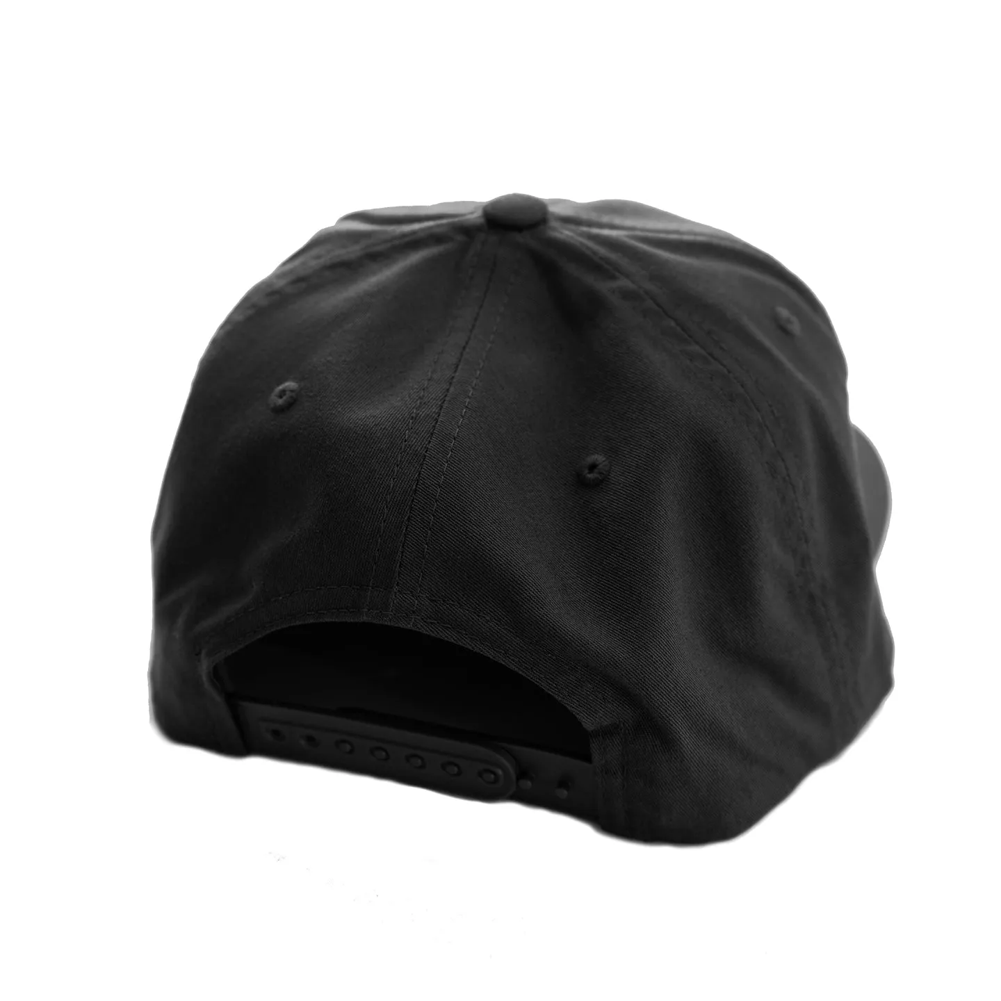 LIGHTLY STRUCTURED SNAPBACK HAT IN BLACK