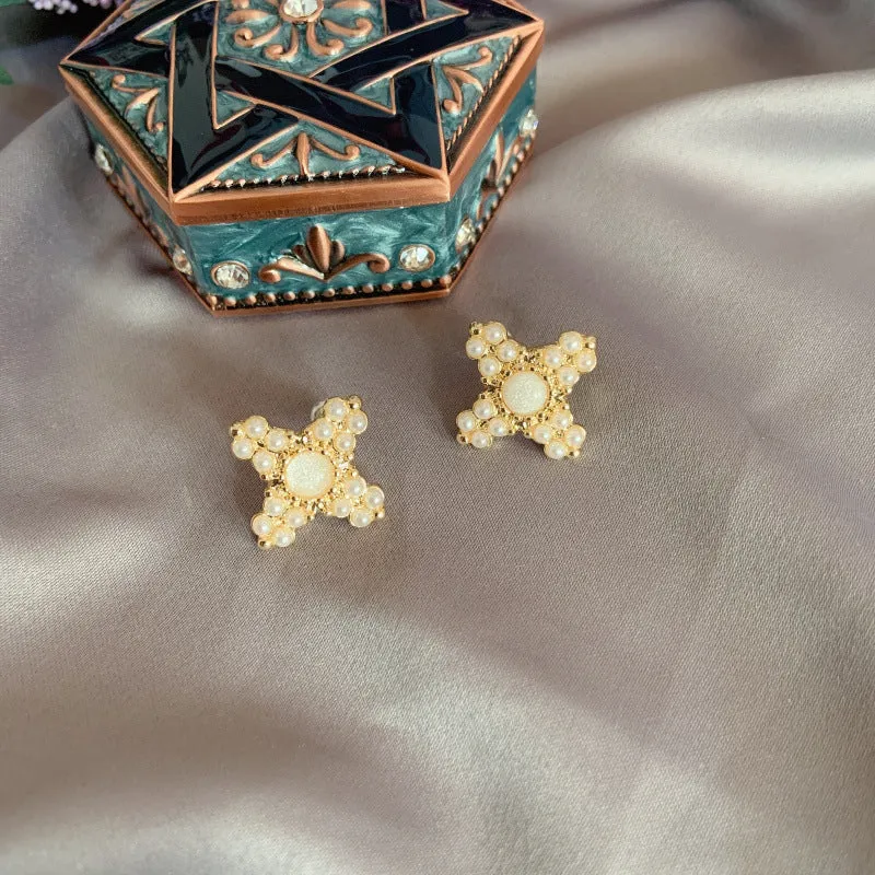 Retro Pearl Ear Pins & Brooch