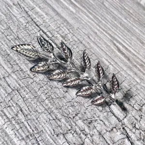 SET OF 2 SILVER LEAF COLLAR PINS / BROOCH PINS