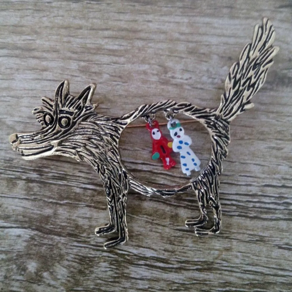 Vintage Wolf Brooch